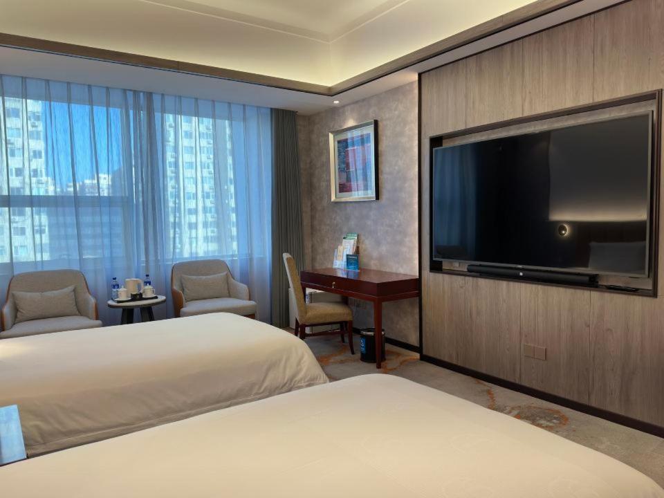 Beijing Jingyi Hotel Екстериор снимка