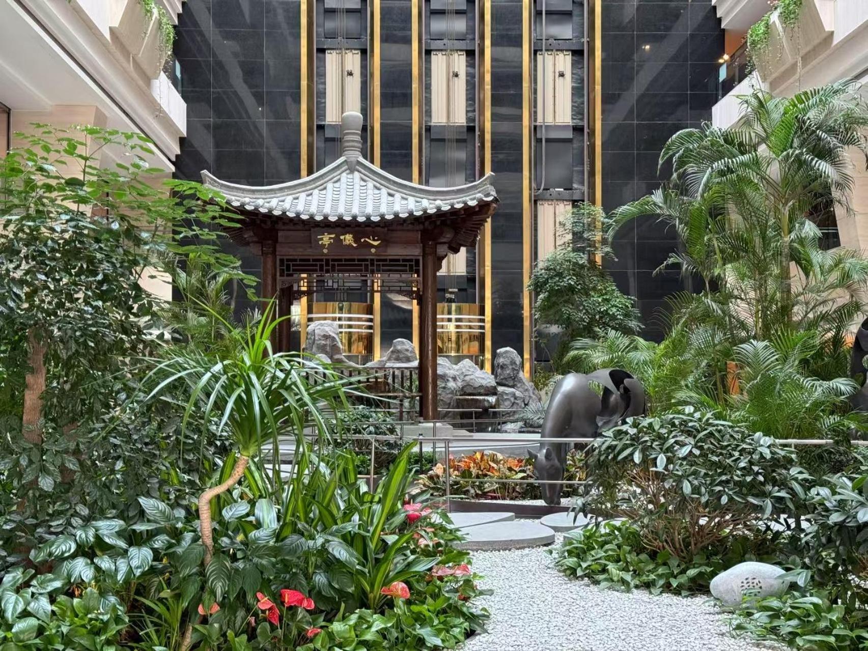 Beijing Jingyi Hotel Екстериор снимка